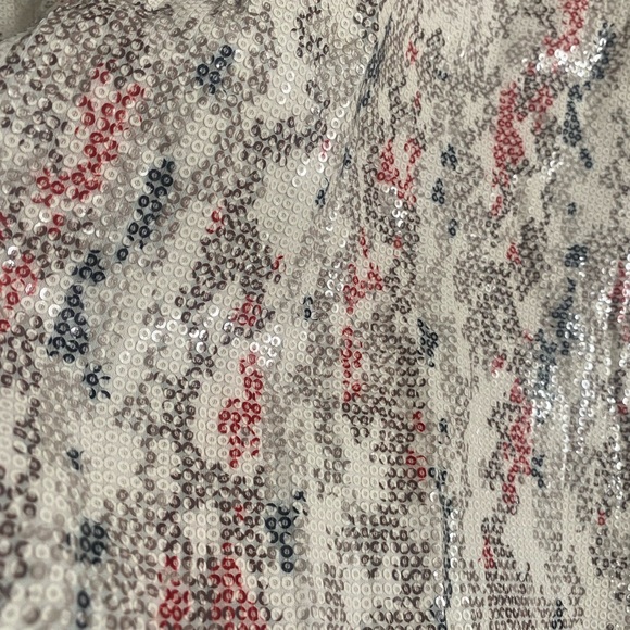 💋PRICE DROP💋DKNY: NWT ✨Sequined✨ Pattern Tee - Size L - Picture 4 of 4